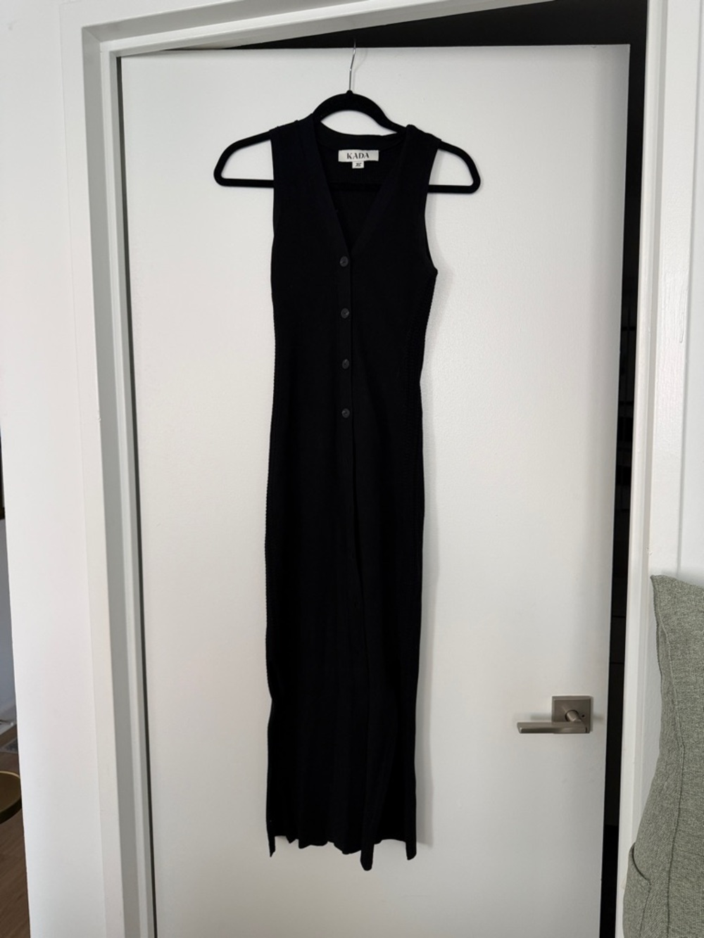KADA Black Sleeveless Button-Front Maxi Dress
